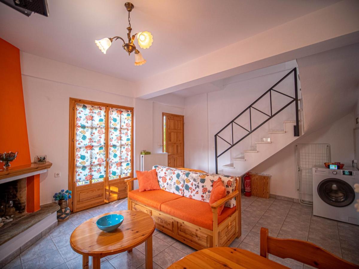 Orange House For Big Families In Damouchari - Delicious Houses Exterior photo