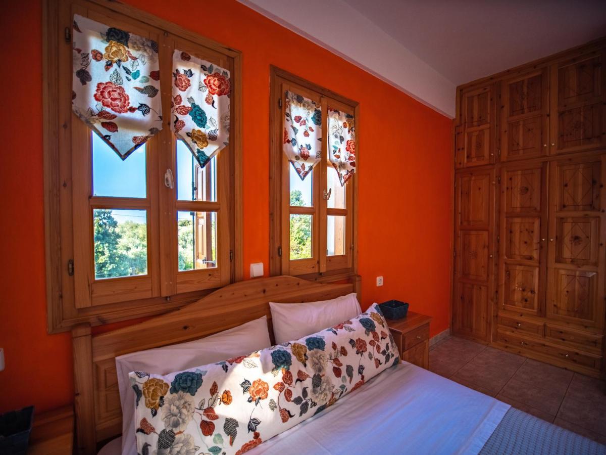 Orange House For Big Families In Damouchari - Delicious Houses Exterior photo