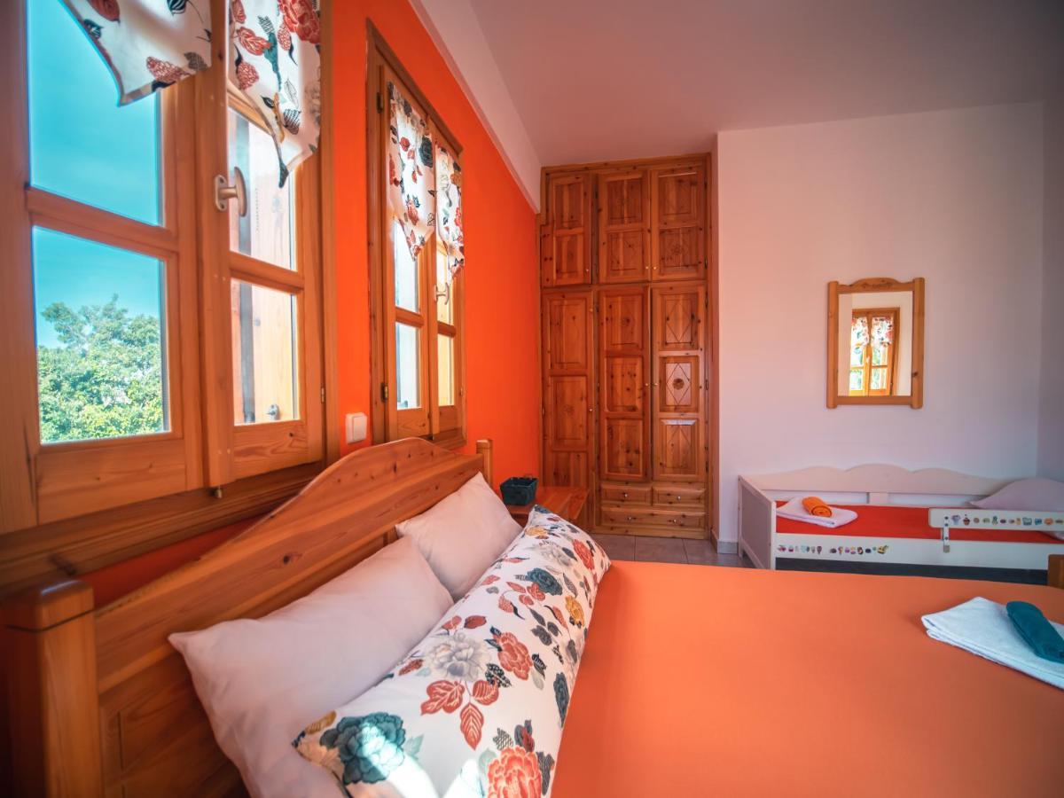 Orange House For Big Families In Damouchari - Delicious Houses Exterior photo
