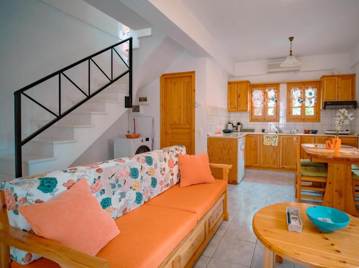 Orange House For Big Families In Damouchari - Delicious Houses Exterior photo
