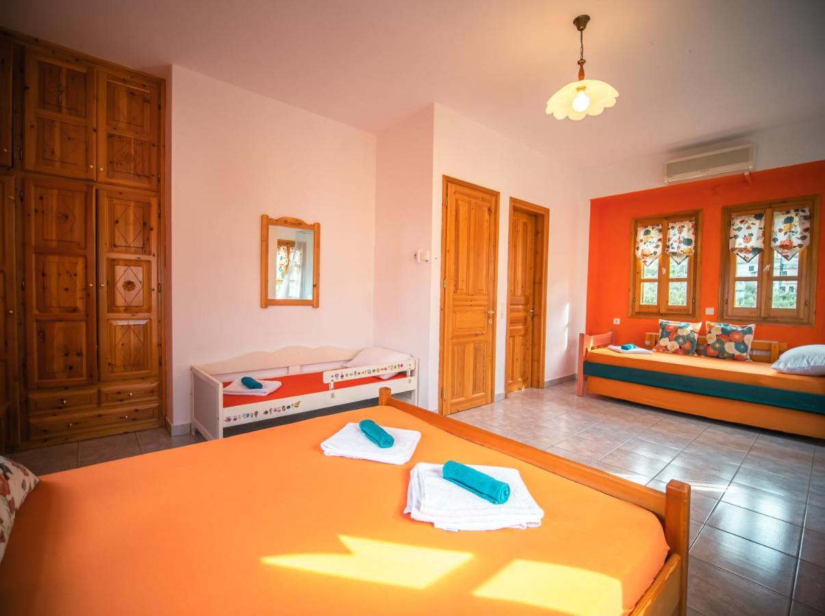 Orange House For Big Families In Damouchari - Delicious Houses Exterior photo