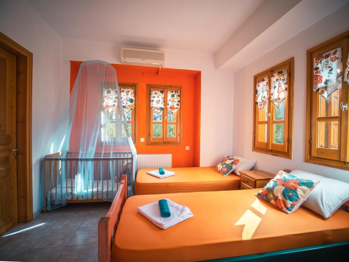 Orange House For Big Families In Damouchari - Delicious Houses Exterior photo
