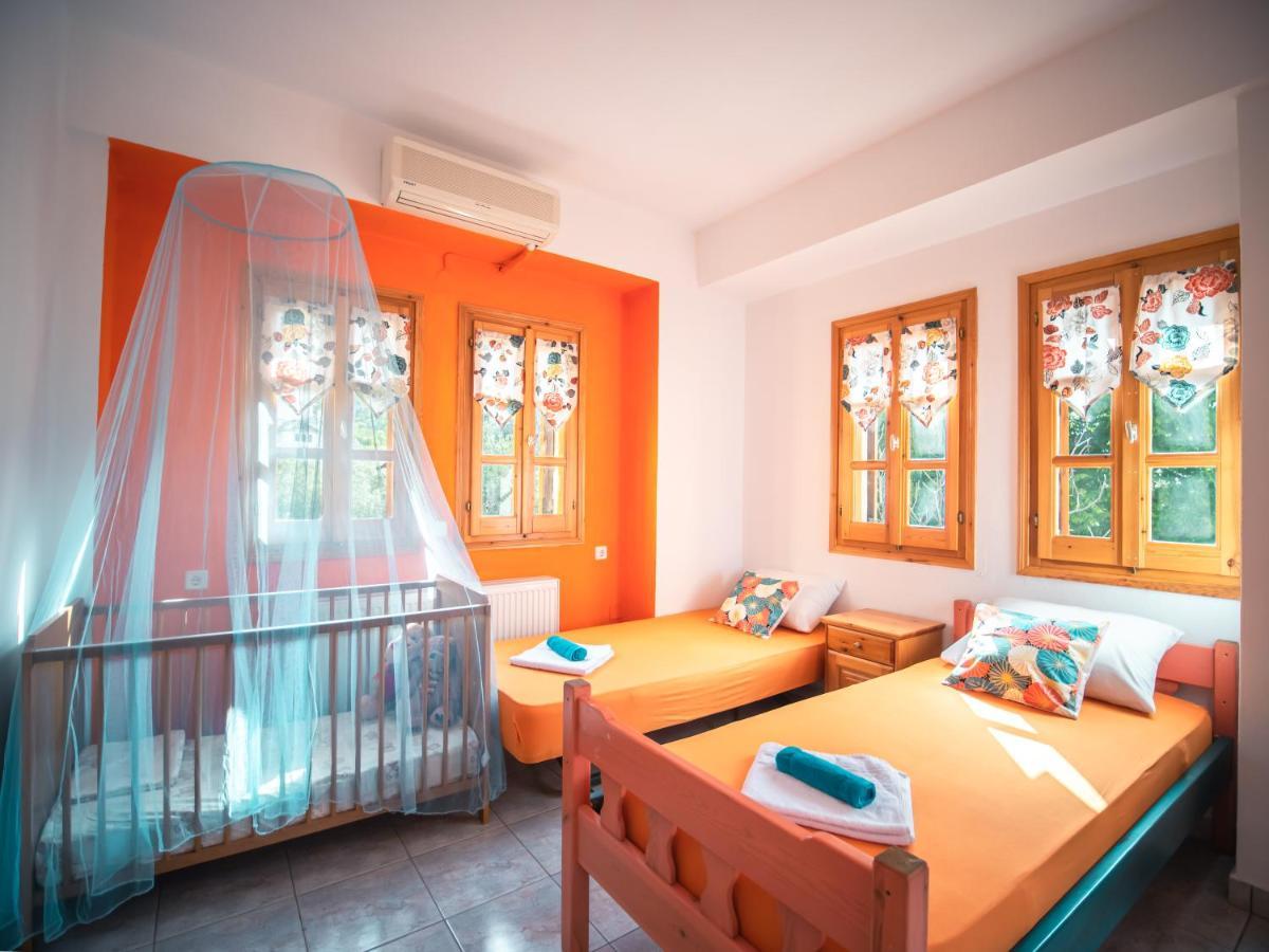 Orange House For Big Families In Damouchari - Delicious Houses Exterior photo
