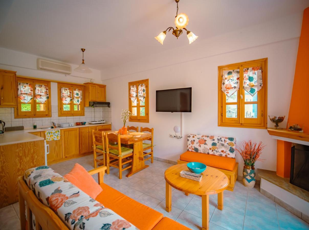 Orange House For Big Families In Damouchari - Delicious Houses Exterior photo
